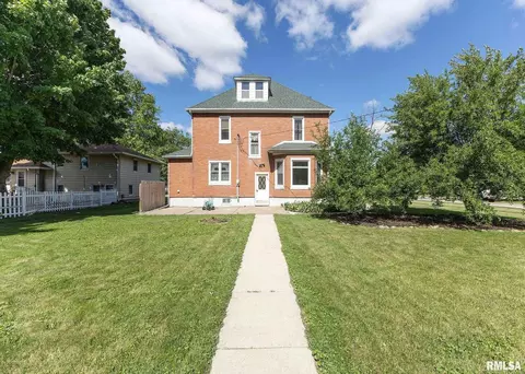 103 W Williams St, Atkinson, IL 61235 photo 3