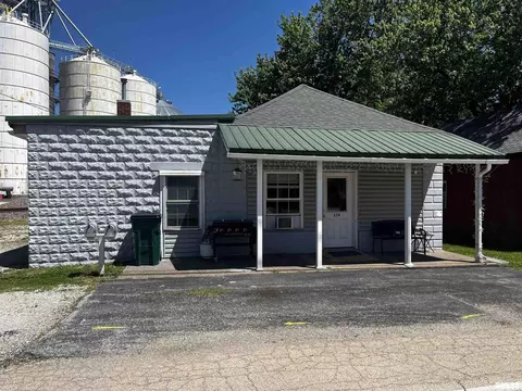 224 Main St, Hillsdale, IL 61257