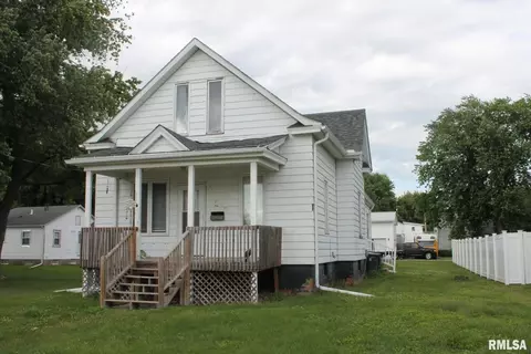 120 N Hill St, Geneseo, IL 61254