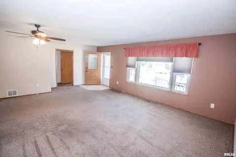 1801 15th St, Viola, IL 61486 photo 13
