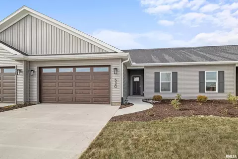 520 N 3rd Ave, Eldridge, IA 52748