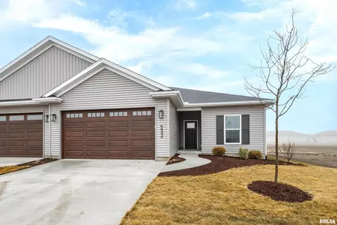 532 N 3rd Ave, Eldridge, IA 52748