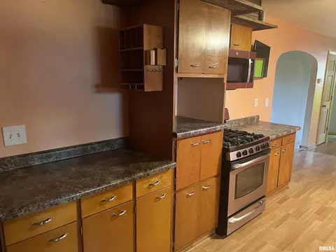 Kitchen - 3638 84, Thomson, IL 61285 photo 3 of 4