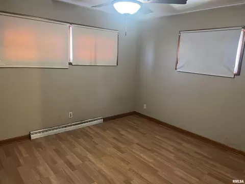 Bedroom - 3638 84, Thomson, IL 61285 photo 5 of 5