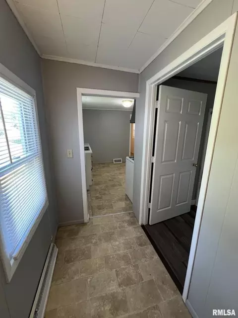 700 Willow St, Kewanee, IL 61443 photo 21