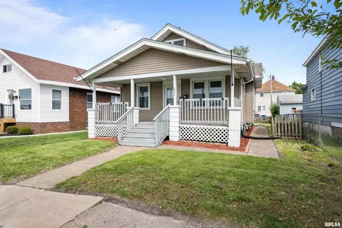 1026 13th St, East Moline, IL 61244
