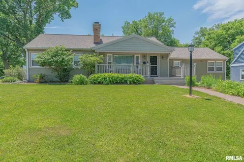 2214 22 12 Ave, Rock Island, IL 61201