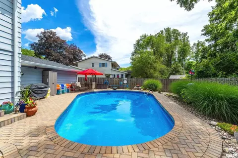 3211 45th St, Moline, IL 61265 photo 4
