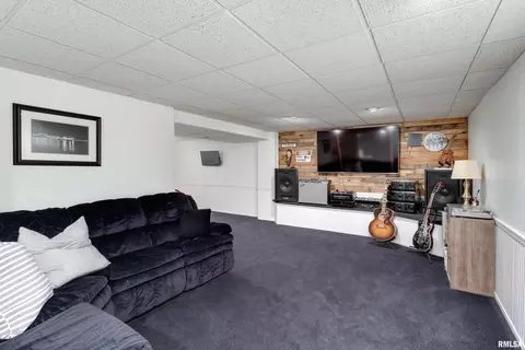 3211 45th St, Moline, IL 61265 photo 34