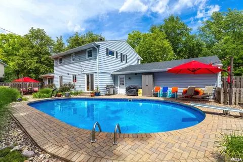 3211 45th St, Moline, IL 61265 photo 5
