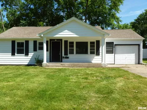 553 Oaklawn Ave, East Moline, IL 61244