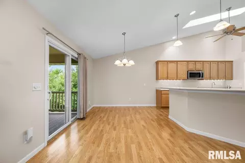 3304 14th St, Silvis, IL 61282 photo 13