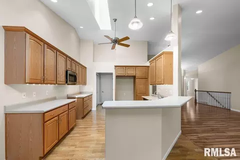 3304 14th St, Silvis, IL 61282 photo 12