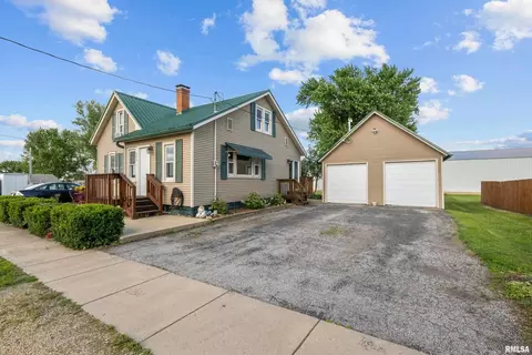 603 Williams St, Grand Mound, IA 52751