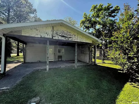 404 N Seba St, Hurst, IL 62949 photo 23