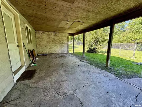 404 N Seba St, Hurst, IL 62949 photo 22