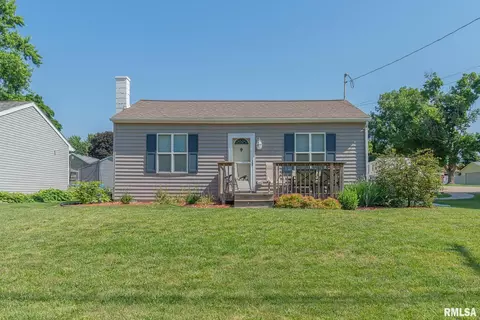 1203 Wisconsin St, Le Claire, IA 52753