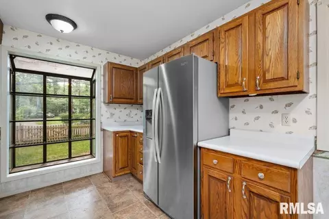 4205 7th Ave, Moline, IL 61265 photo 13