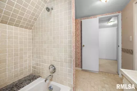 4205 7th Ave, Moline, IL 61265 photo 26