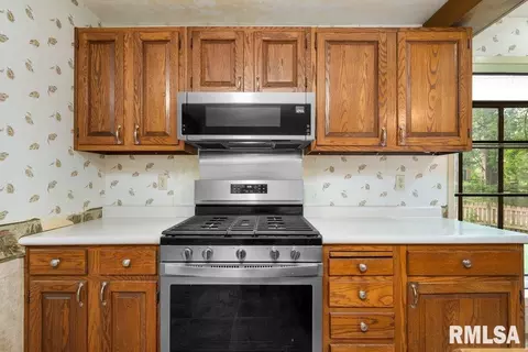 4205 7th Ave, Moline, IL 61265 photo 15