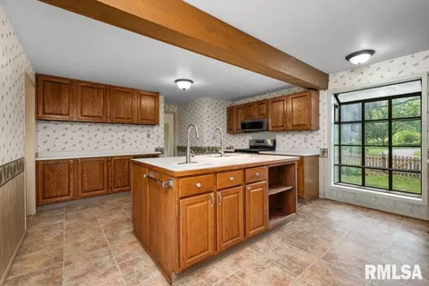 4205 7th Ave, Moline, IL 61265 photo 12