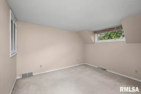 4205 7th Ave, Moline, IL 61265 photo 23