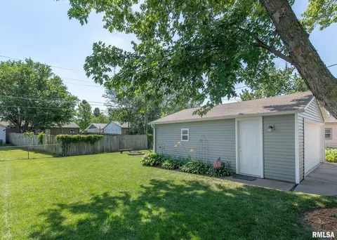 445 6th St E, Milan, IL 61264 photo 5