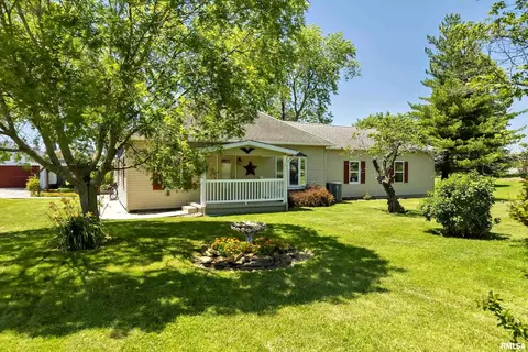 15857 Clifford Rd, Carterville, IL 62918