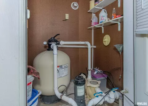 1917 36th St, Moline, IL 61265 photo 38