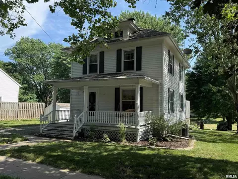 319 W South St, Cambridge, IL 61238