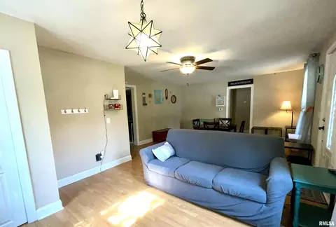 522 Exchange St, Geneseo, IL 61254 photo 7