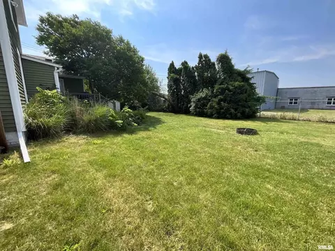522 Exchange St, Geneseo, IL 61254 photo 27