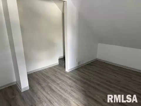 1828 3rd St, Moline, IL 61265 photo 9