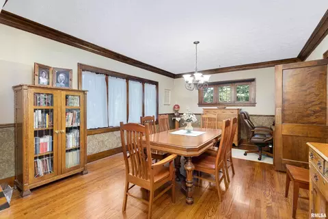 2025 5th St, Moline, IL 61265 photo 25