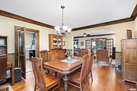 2025 5th St, Moline, IL 61265 photo 27