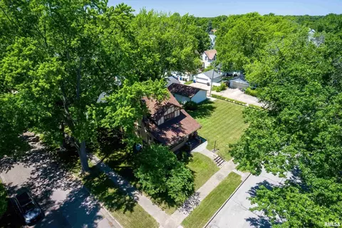 2025 5th St, Moline, IL 61265 photo 12