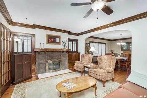 2025 5th St, Moline, IL 61265 photo 18