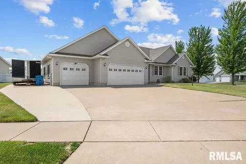 29 Dawn Ct, Eldridge, IA 52748 photo 43