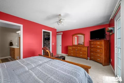 29 Dawn Ct, Eldridge, IA 52748 photo 16