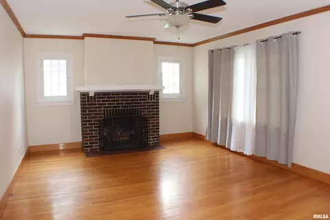 552 26th Ave, Moline, IL 61265 photo 4