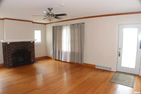 552 26th Ave, Moline, IL 61265 photo 5