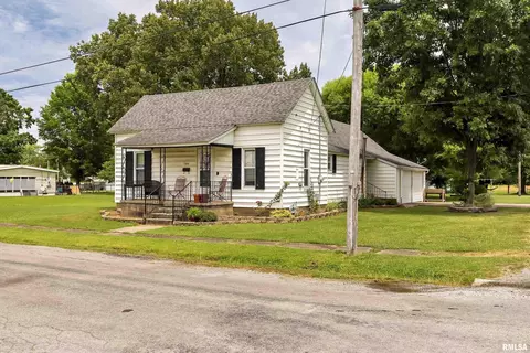 700 N 30th St, Herrin, IL 62948 photo 3