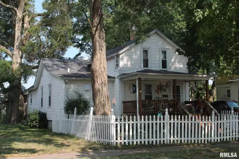 106 N Park St, Kewanee, IL 61443