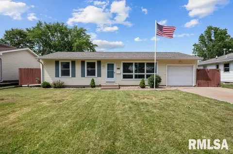 2116 W 35th St, Davenport, IA 52806