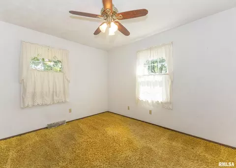 406 W 2nd St, Atkinson, IL 61235 photo 25