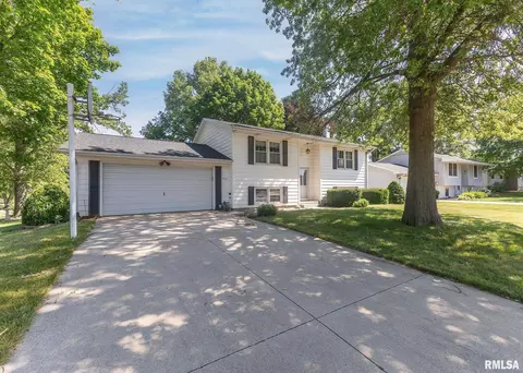 406 W 2nd St, Atkinson, IL 61235 photo 6