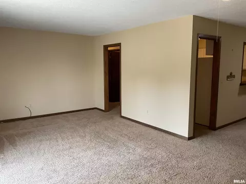 840 Iowa St #2A, Eldridge, IA 52748 photo 11