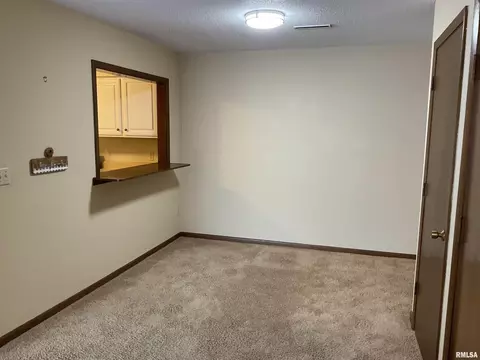 840 Iowa St #2A, Eldridge, IA 52748 photo 9