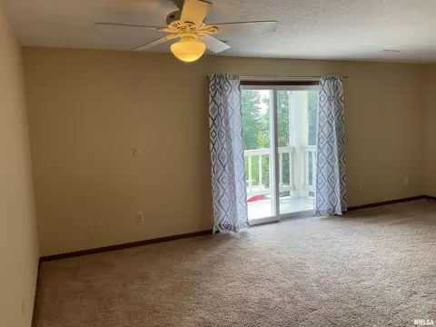 840 Iowa St #2A, Eldridge, IA 52748 photo 6
