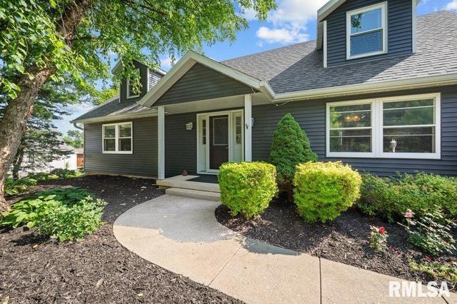 8127 Knoxville Rd, Milan, IL 61264